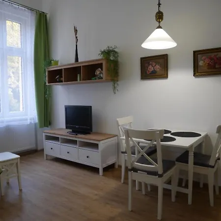 Apartament Moskevska 40 *